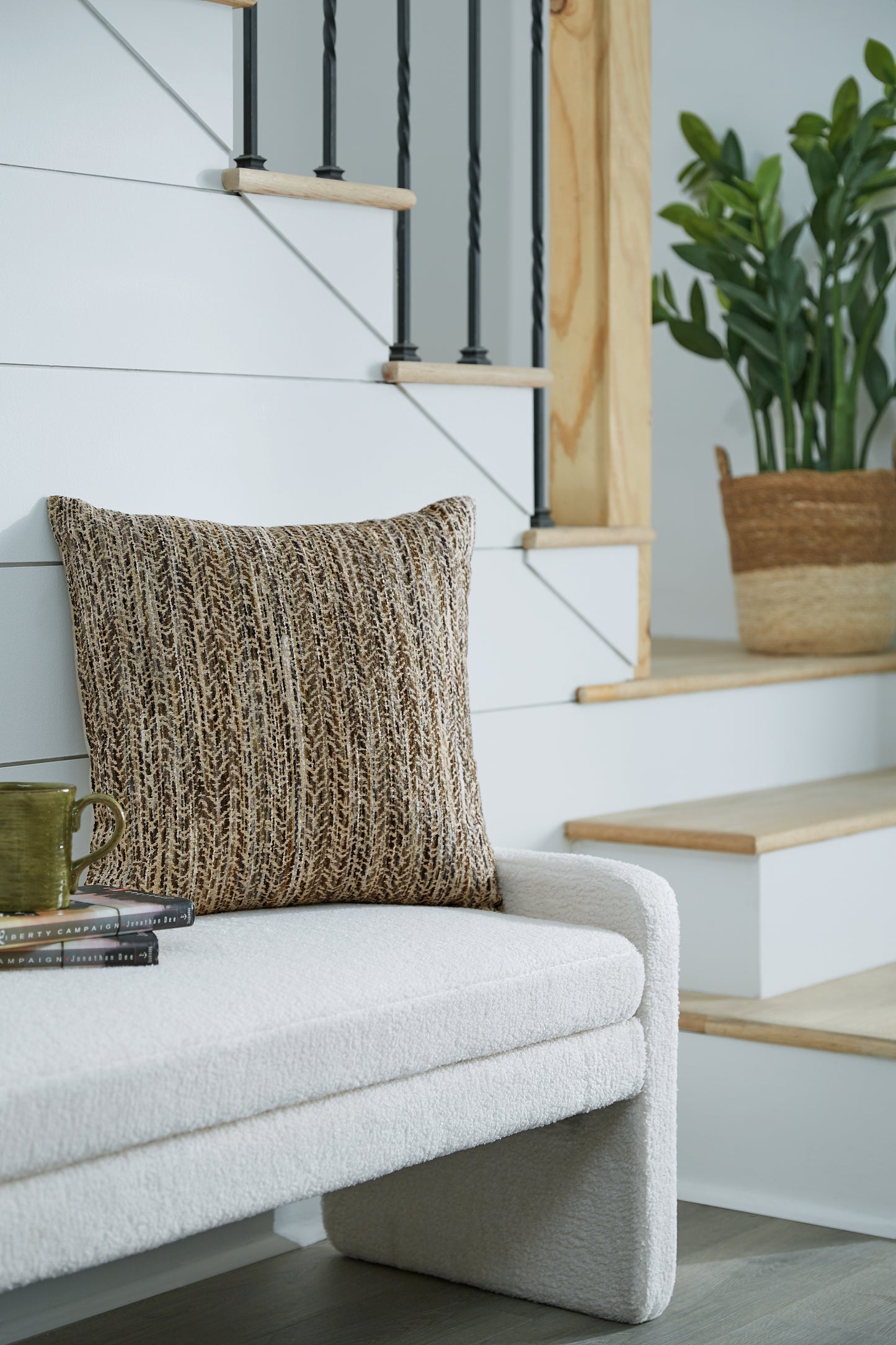 Bradenton Furniture Outlet - Ashley Furniture - Jayner Pillows - Pillow (4/CS) / Multi - A1001069