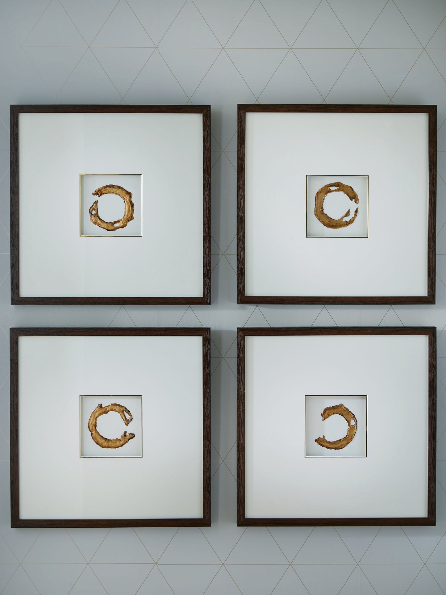 Bradenton Furniture Outlet - Ashley Furniture - Dallbourne Wall Decor - Wall Art Set (4/CN) / White/Gold Finish - A8000491