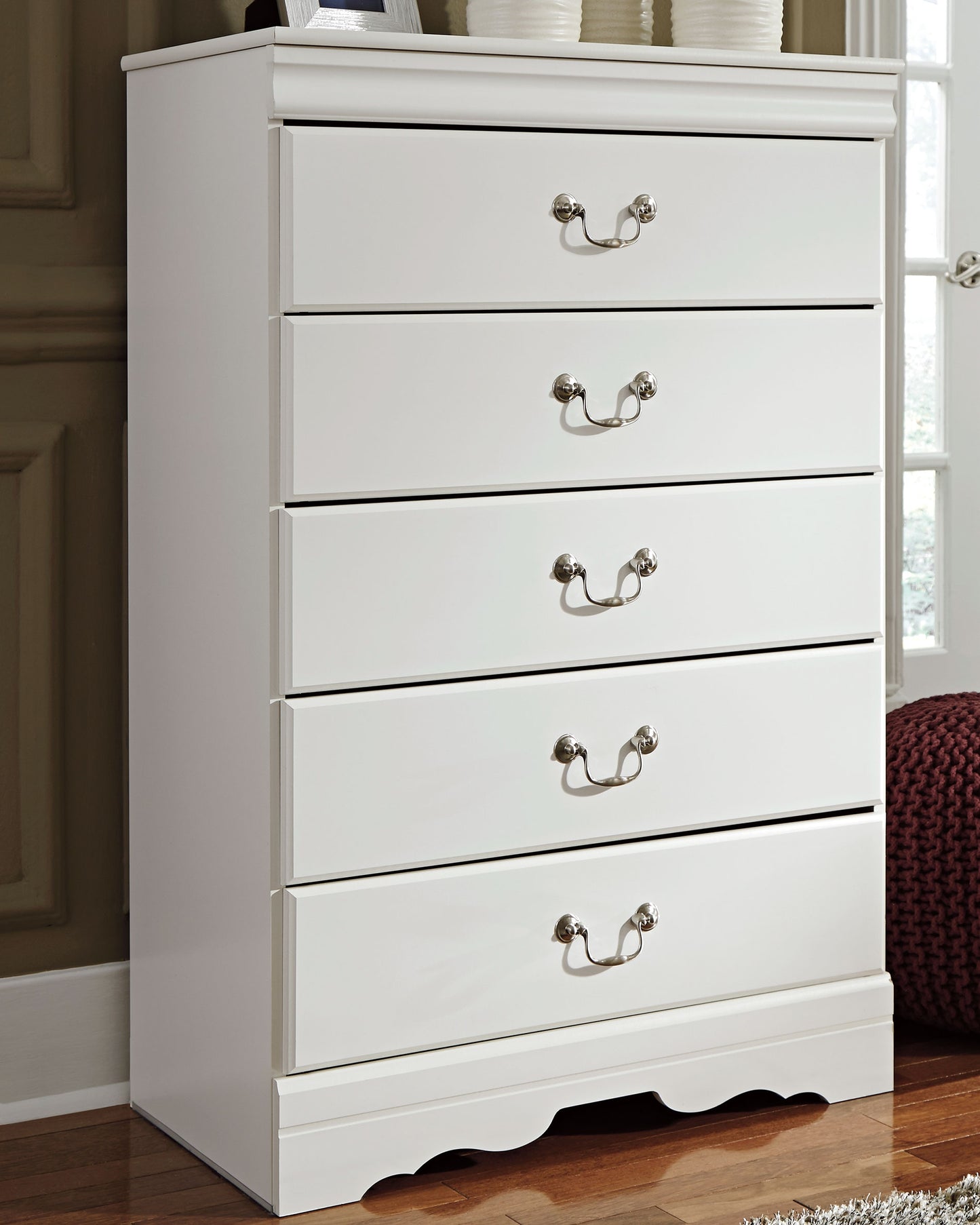 Bradenton Furniture Outlet - Ashley Furniture - Anarasia Bedroom - Five Drawer Chest / White - B129-46