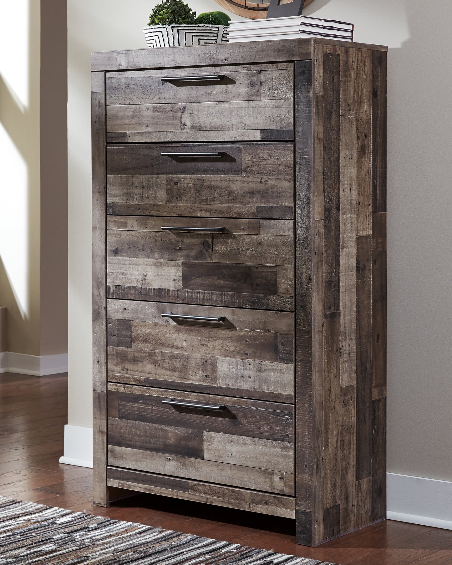 Bradenton Furniture Outlet - Ashley Furniture - Derekson Bedroom - Five Drawer Chest / Multi Gray - B200-46