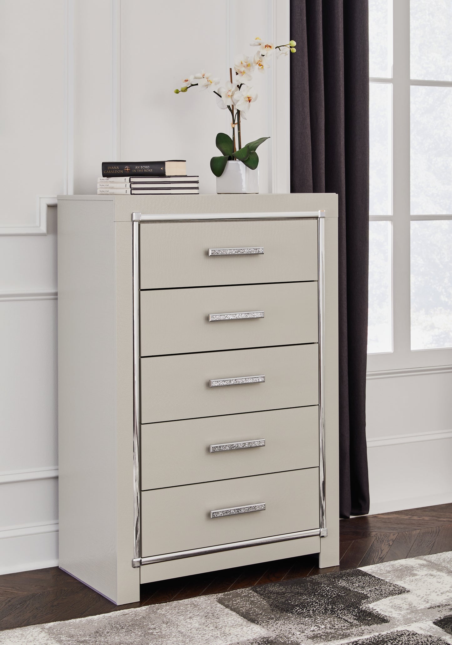 Bradenton Furniture Outlet - Ashley Furniture - Zyniden Bedroom - Five Drawer Chest / Silver - B2114-46