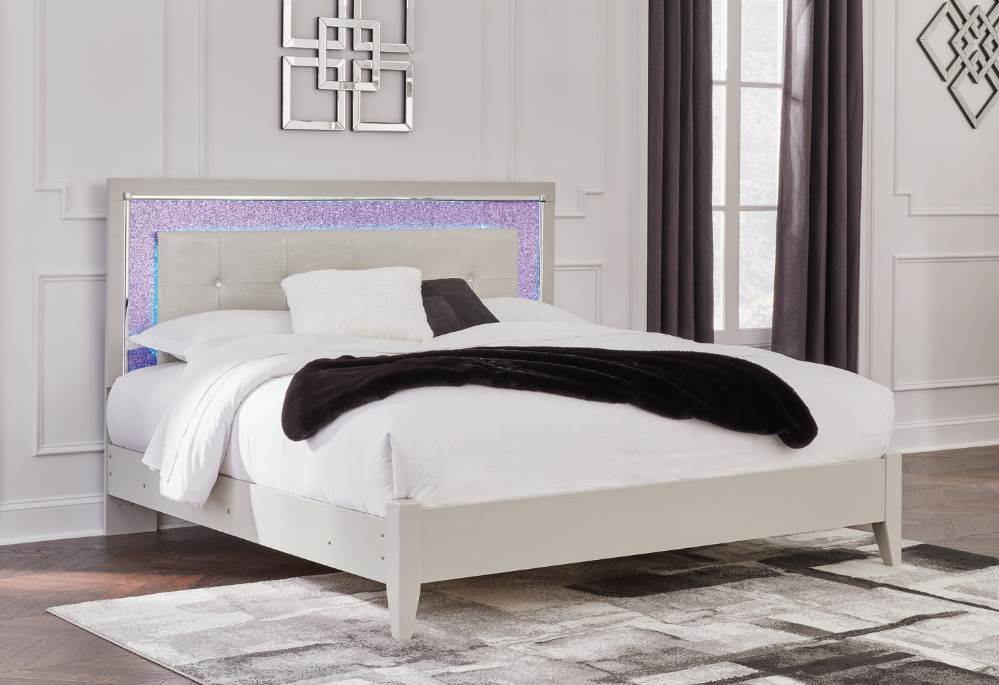 Bradenton Furniture Outlet - Ashley Furniture - Zyniden Bedroom - King Upholstered Panel Bed / Silver - B2114B3