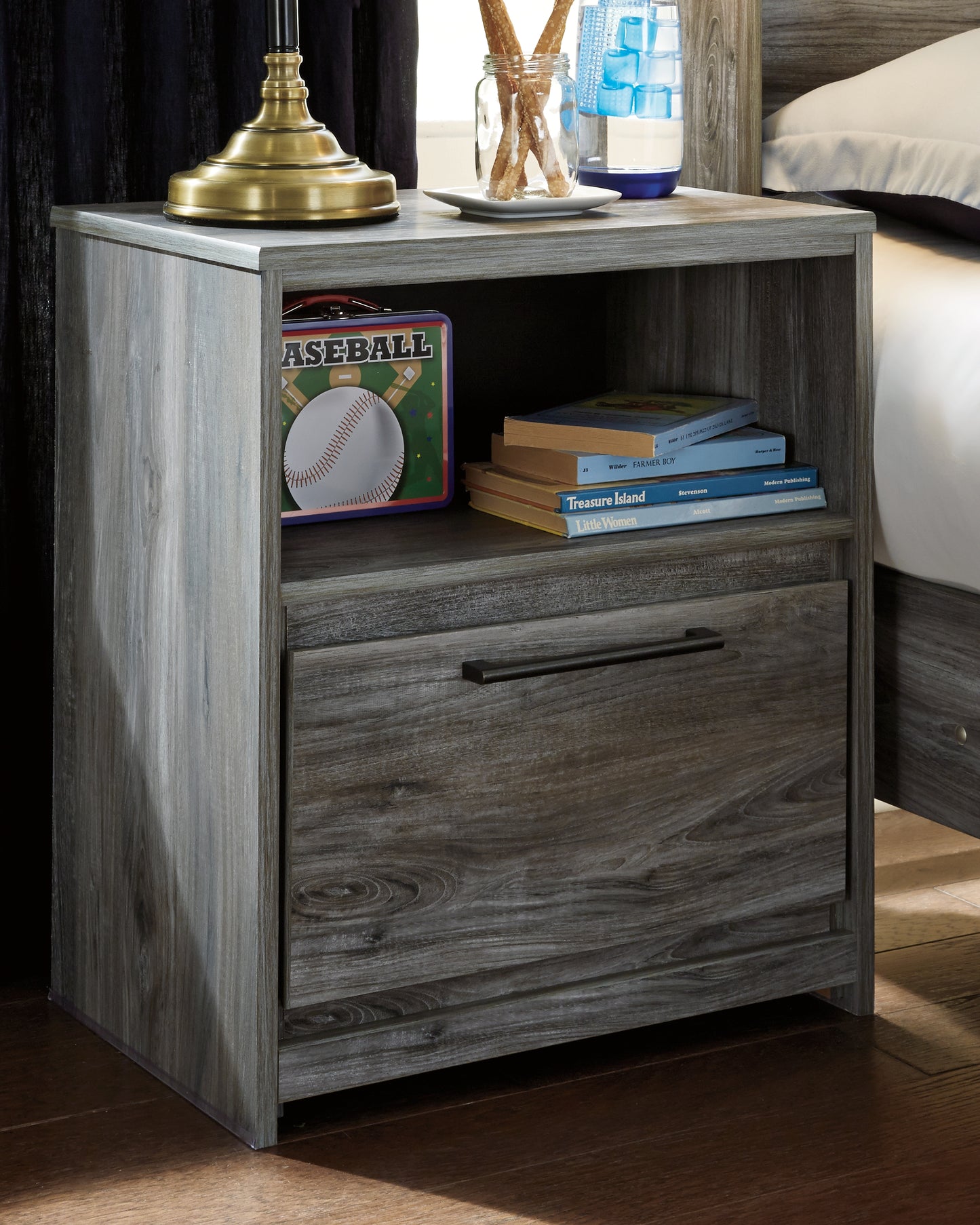 Bradenton Furniture Outlet - Ashley Furniture - Baystorm Bedroom - One Drawer Night Stand / Gray - B221-91
