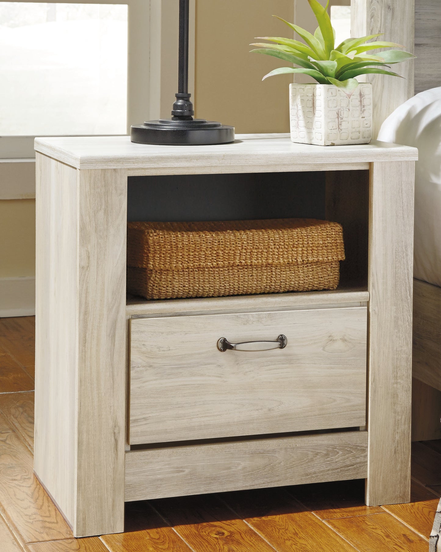 Bradenton Furniture Outlet - Ashley Furniture - Bellaby Bedroom - One Drawer Night Stand / Whitewash - B331-91