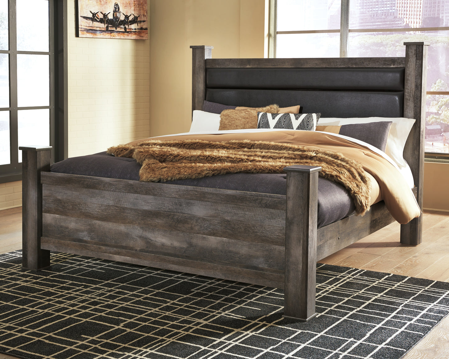 Bradenton Furniture Outlet - Ashley Furniture - Wynnlow Bedroom - King Poster Bed / Gray - B440B6