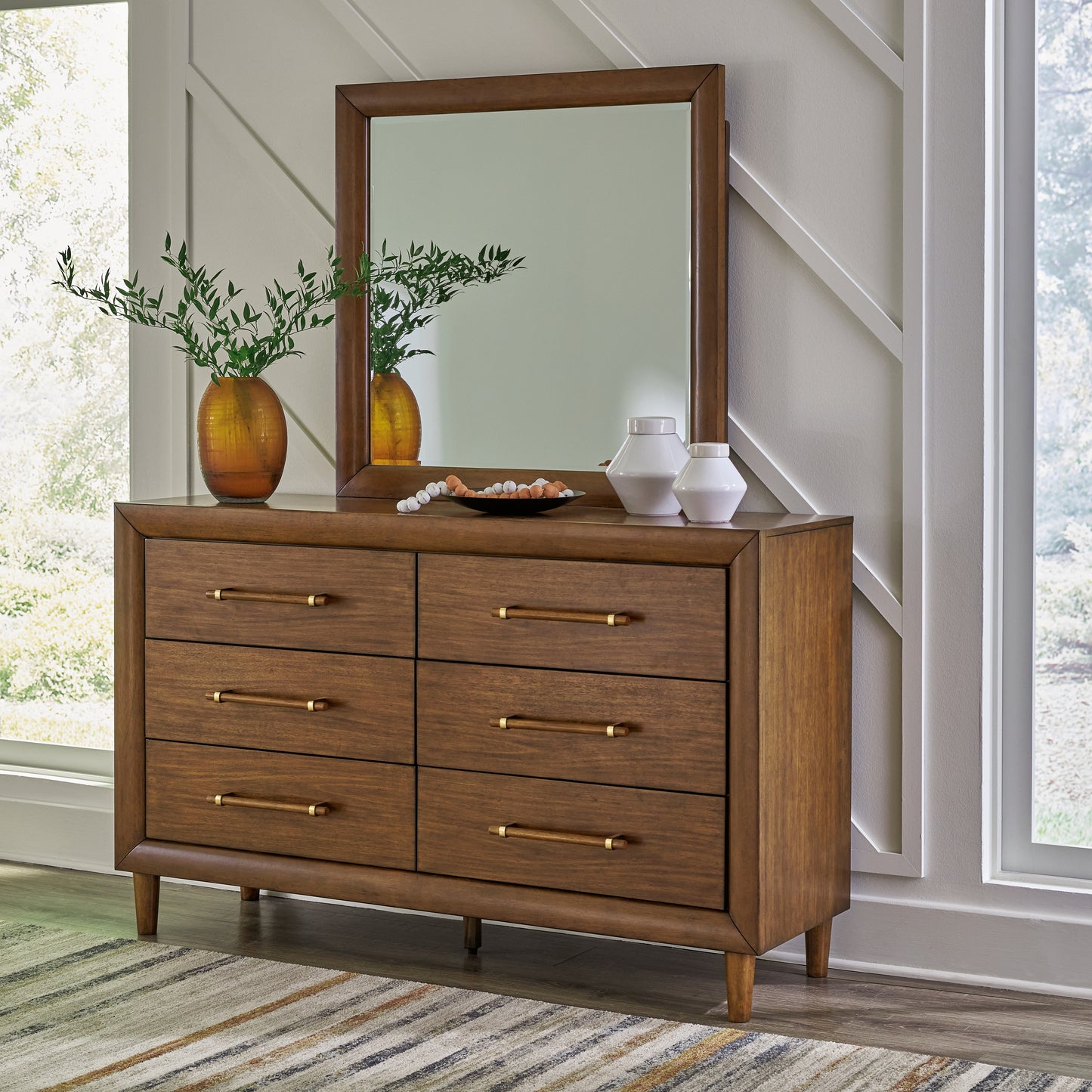 Bradenton Furniture Outlet - Ashley Furniture - Lyncott Bedroom - Dresser and Mirror / Brown - B615B1