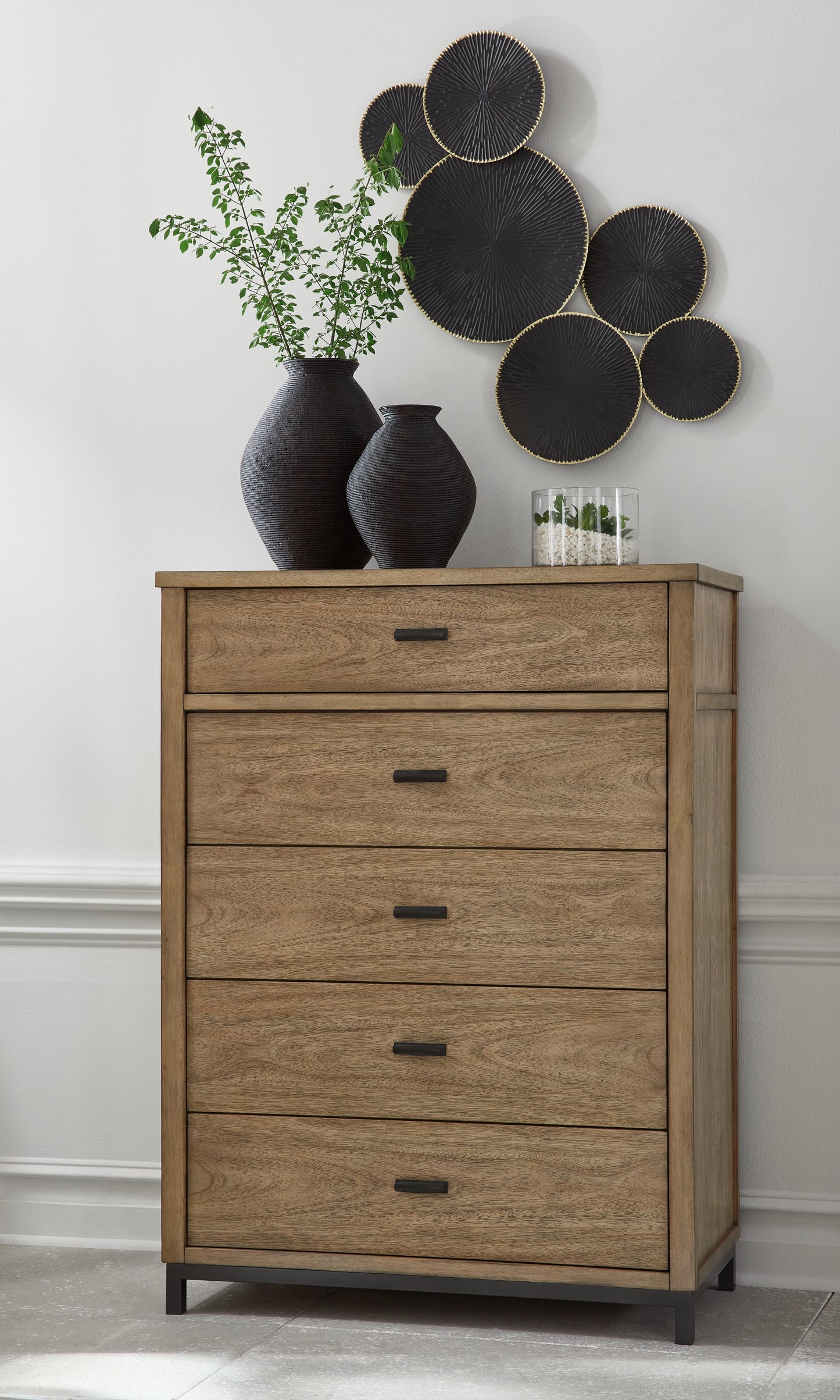 Bradenton Furniture Outlet - Ashley Furniture - Tomtyn Bedroom - Five Drawer Chest / Light Brown - B622-46