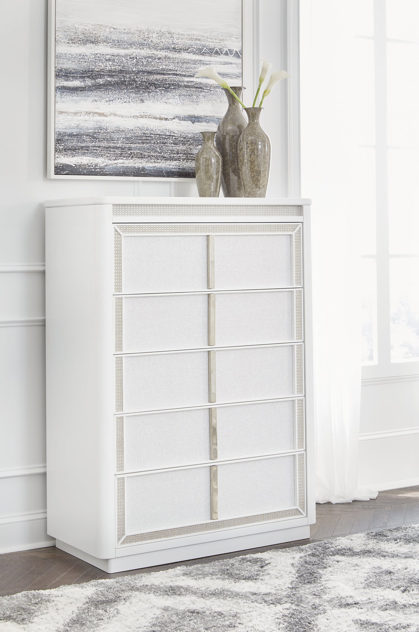 Bradenton Furniture Outlet - Ashley Furniture - Chalanna Bedroom - Five Drawer Chest / White - B822-46