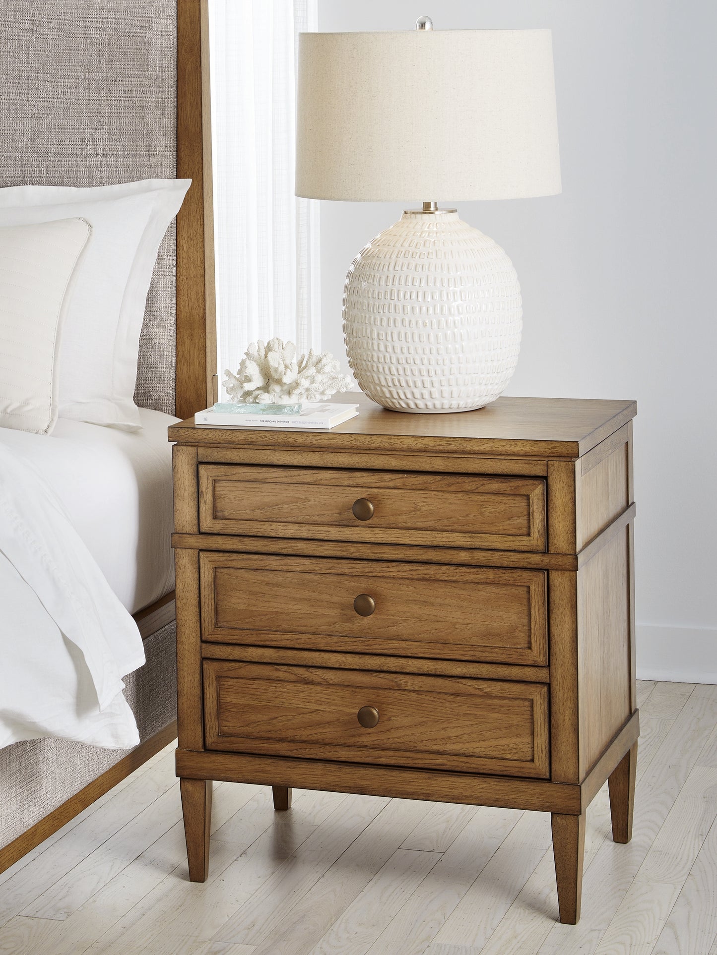 Bradenton Furniture Outlet - Ashley Furniture - Sharlance Bedroom - Three Drawer Night Stand / Brown - B895-93