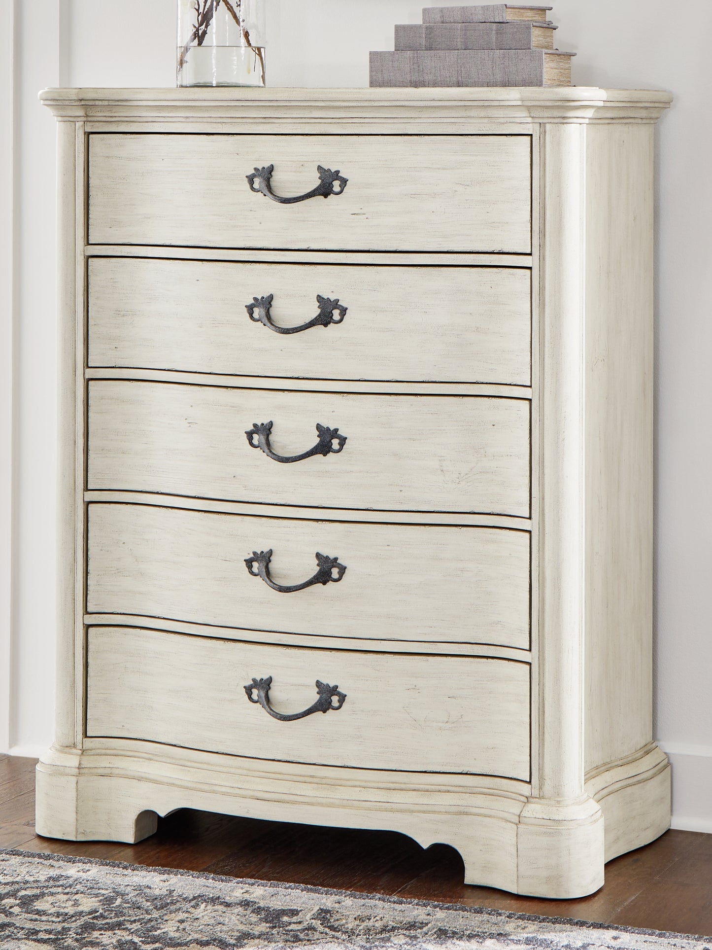 Bradenton Furniture Outlet - Ashley Furniture - Arlendyne Bedroom - Five Drawer Chest / Antique White - B980-46