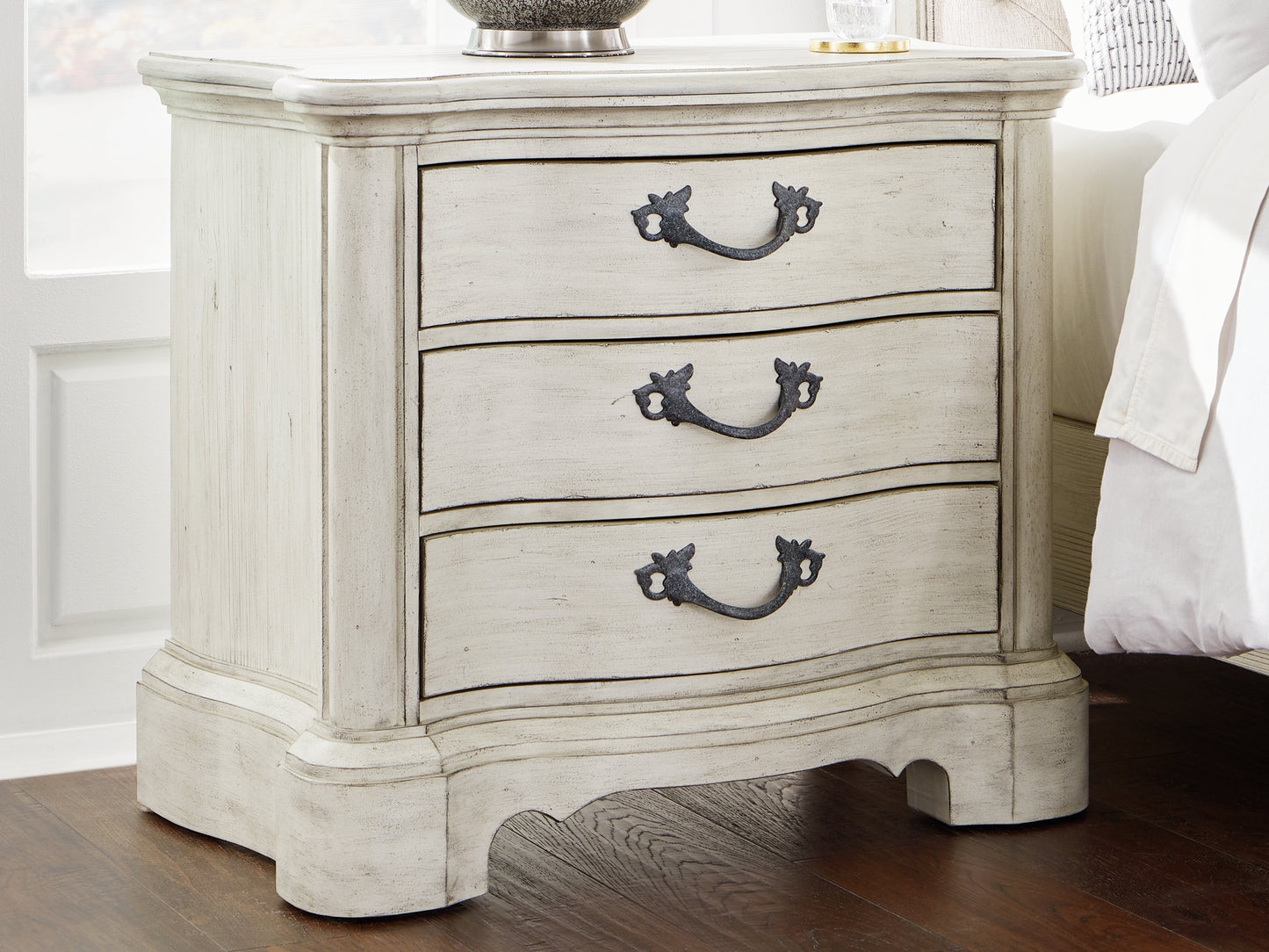 Bradenton Furniture Outlet - Ashley Furniture - Arlendyne Bedroom - Three Drawer Night Stand / Antique White - B980-93