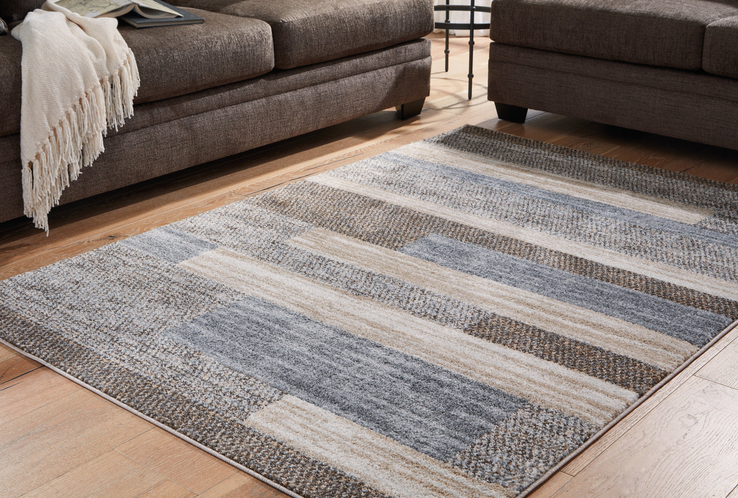 Bradenton Furniture Outlet - Ashley Furniture - Sethburn Rug - 5' x 7' Rug / Cream/Brown/Gray - R406592
