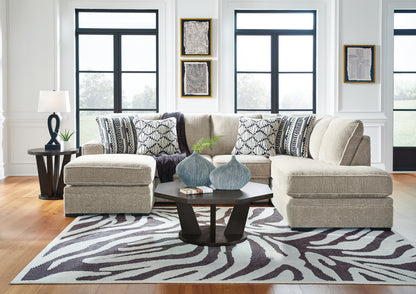 Calnita Sectional