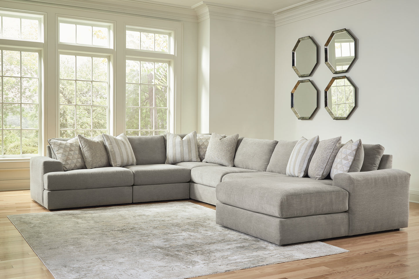 Avaliyah Sectional