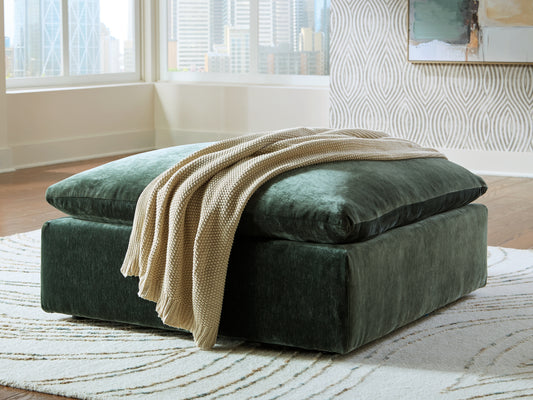 Bradenton Furniture Outlet - Ashley Furniture - Carriage View Living Room - Oversized Accent Ottoman / Jade - 7800108