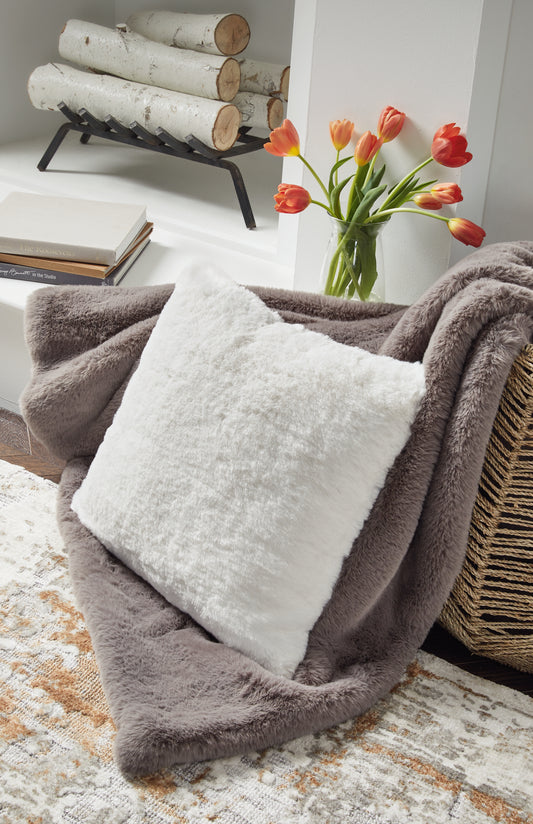 Bradenton Furniture Outlet - Ashley Furniture - Gariland Pillows - Pillow (4/CS) / Gray - A1000868