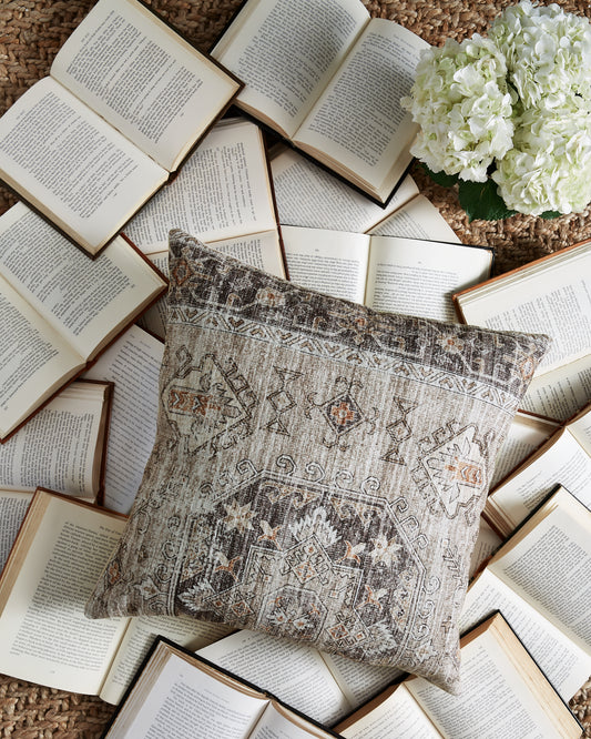 Bradenton Furniture Outlet - Ashley Furniture - Roseridge Pillows - Pillow (4/CS) / Brown/Black/Cream - A1000972