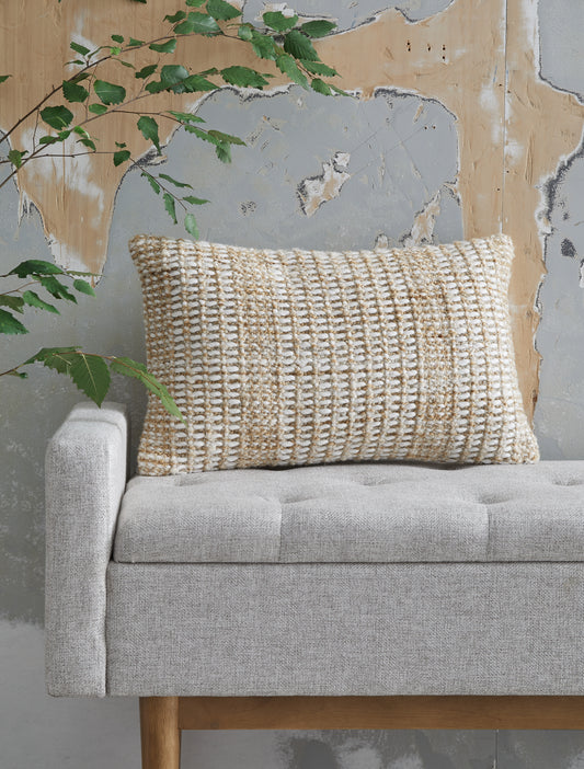 Bradenton Furniture Outlet - Ashley Furniture - Hathby Pillows - Pillow (4/CS) / Tan/White - A1001048