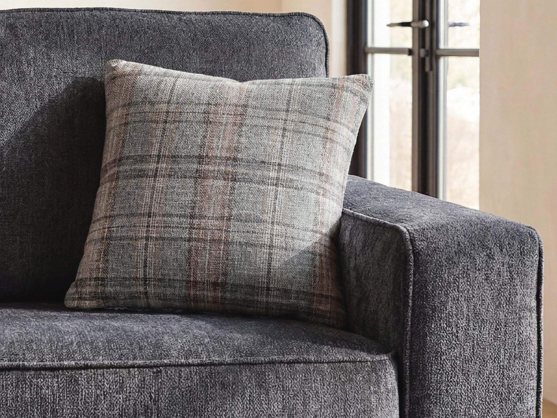 Bradenton Furniture Outlet - Ashley Furniture - Dawnworth Pillows - Pillow (4/CS) - A1001183
