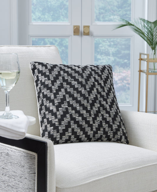 Bradenton Furniture Outlet - Ashley Furniture - Tenslock Next-Gen Nuvella Pillows - Pillow (4/CS) / Black/White - A1900011