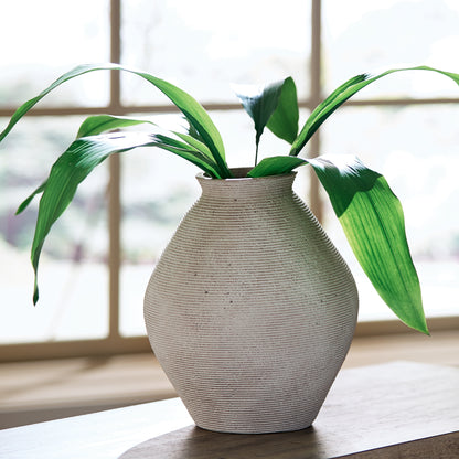 Bradenton Furniture Outlet - Ashley Furniture - Hannela Vase - Vase / Antique Tan - A2000513