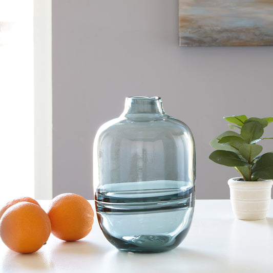 Bradenton Furniture Outlet - Ashley Furniture - Lemmitt Vase - Vase / Amber - A2000541