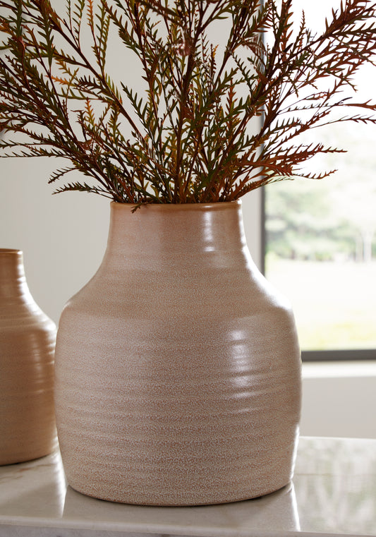 Bradenton Furniture Outlet - Ashley Furniture - Millcott Vase - Vase (2/CS) / Tan - A2000582