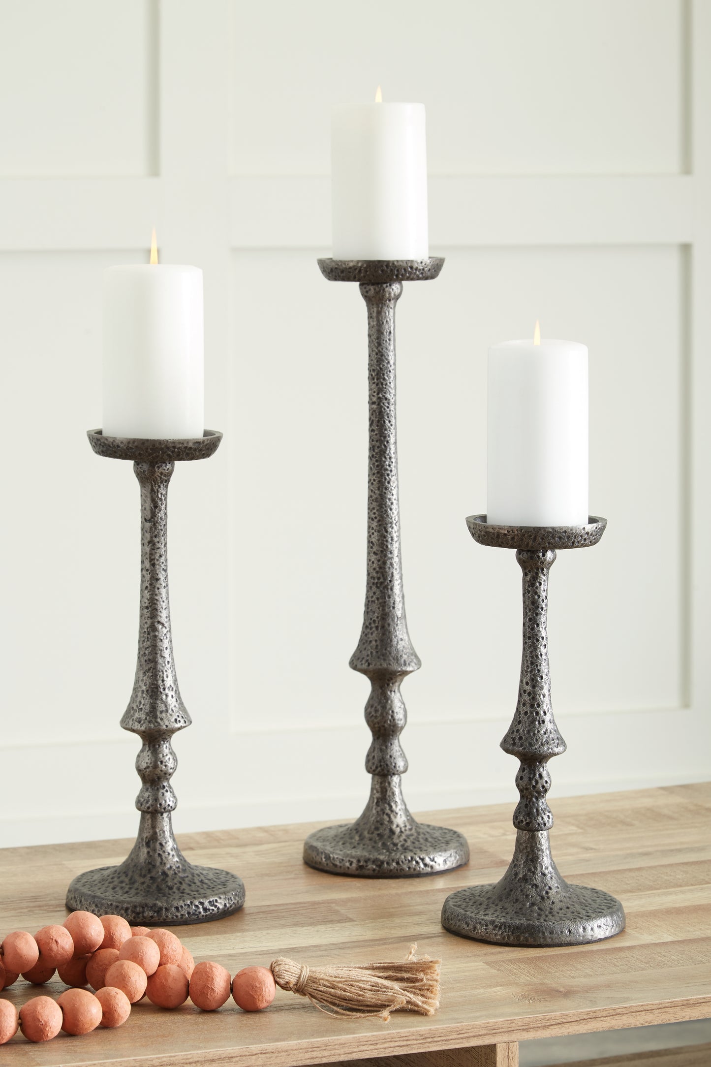 Bradenton Furniture Outlet - Ashley Furniture - Eravell Candle Holder - Candle Holder Set (3/CN) / Pewter Finish - A2000584