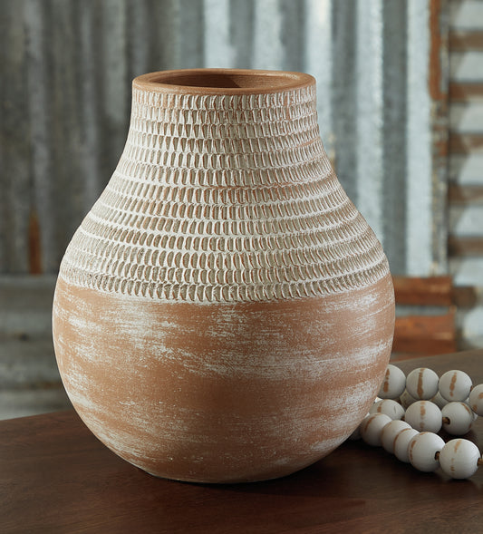 Bradenton Furniture Outlet - Ashley Furniture - Reclove Vase - Vase / Distressed White - A2000641