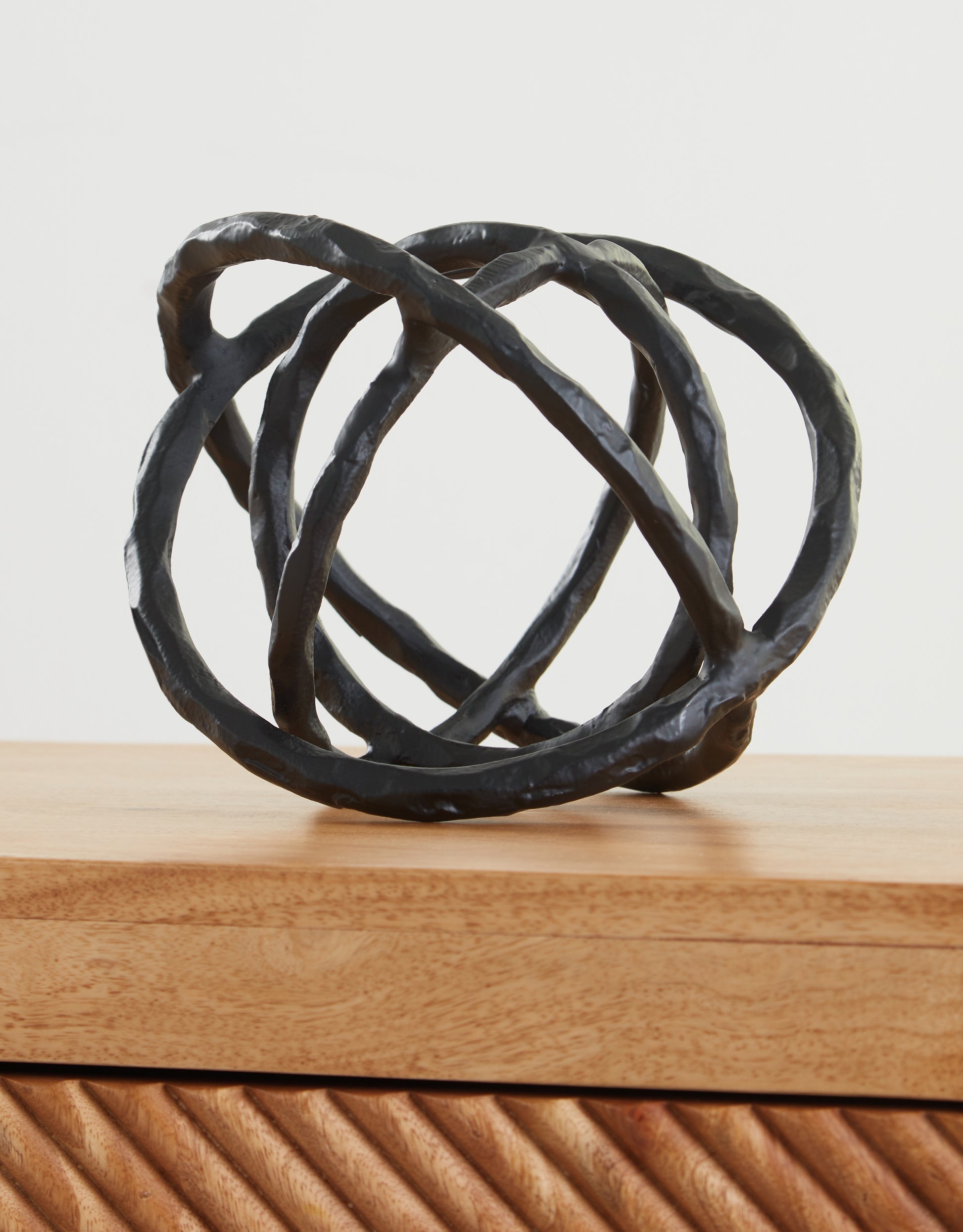 Bradenton Furniture Outlet - Ashley Furniture - Barlee Sculpture - Sculpture (2/CS) / Black - A2000652