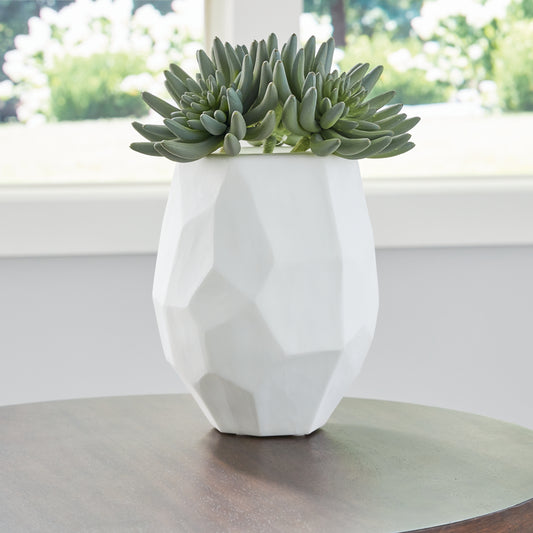 Bradenton Furniture Outlet - Ashley Furniture - Karenton Vase - Vase / White - A2000721