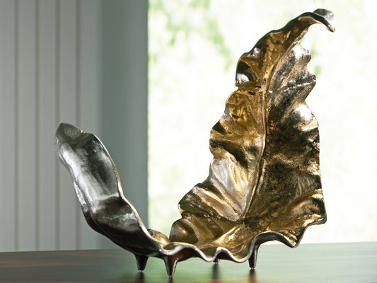 Bradenton Furniture Outlet - Ashley Furniture - Darinsen Sculpture - Sculpture / Gold/Silver Finish - A2000785