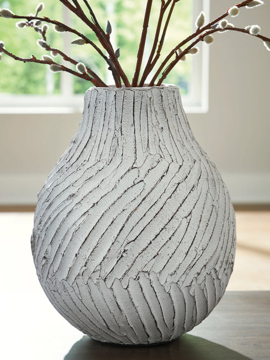 Bradenton Furniture Outlet - Ashley Furniture - Shelvie Vase - Vase / Distressed White - A2000849