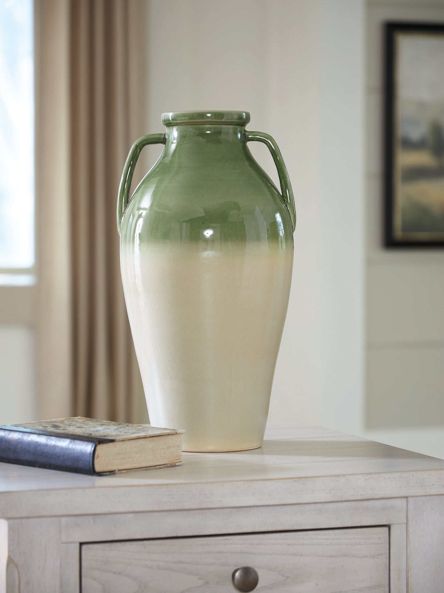 Bradenton Furniture Outlet - Ashley Furniture - Andorbury Vase - Vase - A2000914