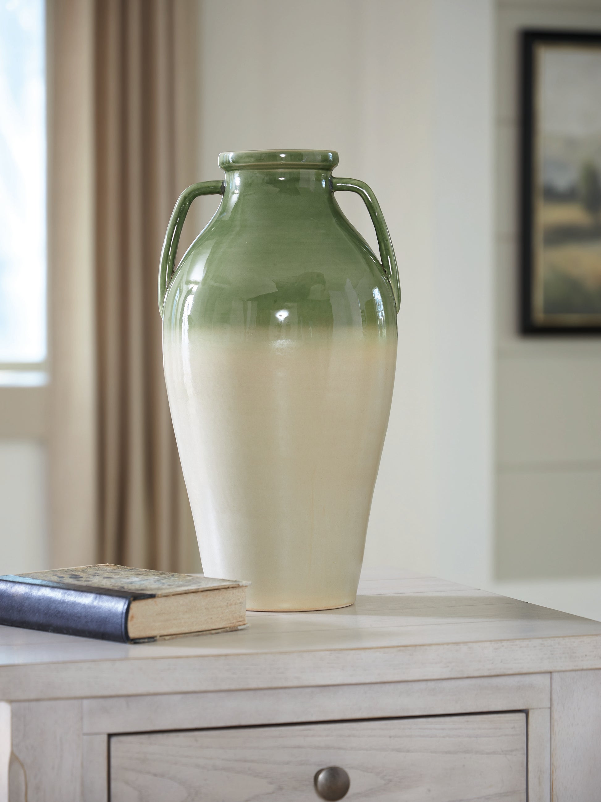 Bradenton Furniture Outlet - Ashley Furniture - Andorbury Vase - Vase - A2000914