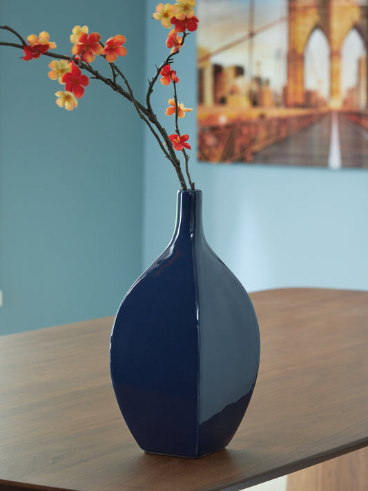 Bradenton Furniture Outlet - Ashley Furniture - Abtinson Vase - Vase / Navy - A2900032