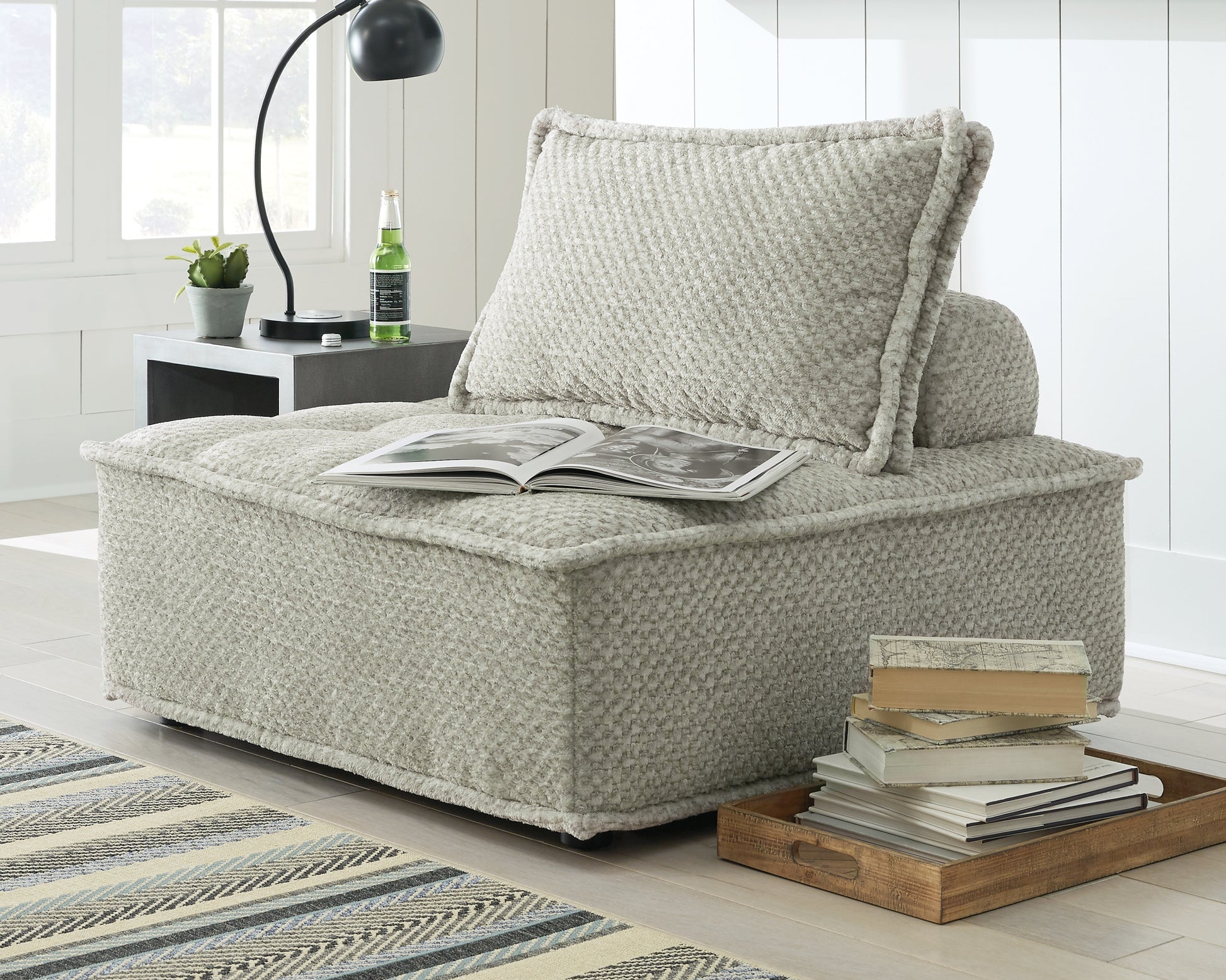 Bradenton Furniture Outlet - Ashley Furniture - Bales Accent Chair - Accent Chair / Navy - A3000662