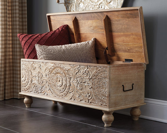Bradenton Furniture Outlet - Ashley Furniture - Fossil Ridge Storage Bench - Storage Bench / Beige / 44"W x 17"D x 17"H - A4000039