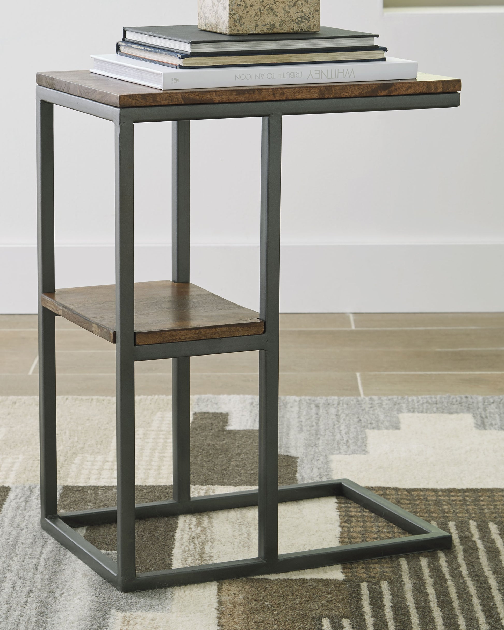 Bradenton Furniture Outlet - Ashley Furniture - Forestmin Accent Table - Accent Table / Natural/Black - A4000049