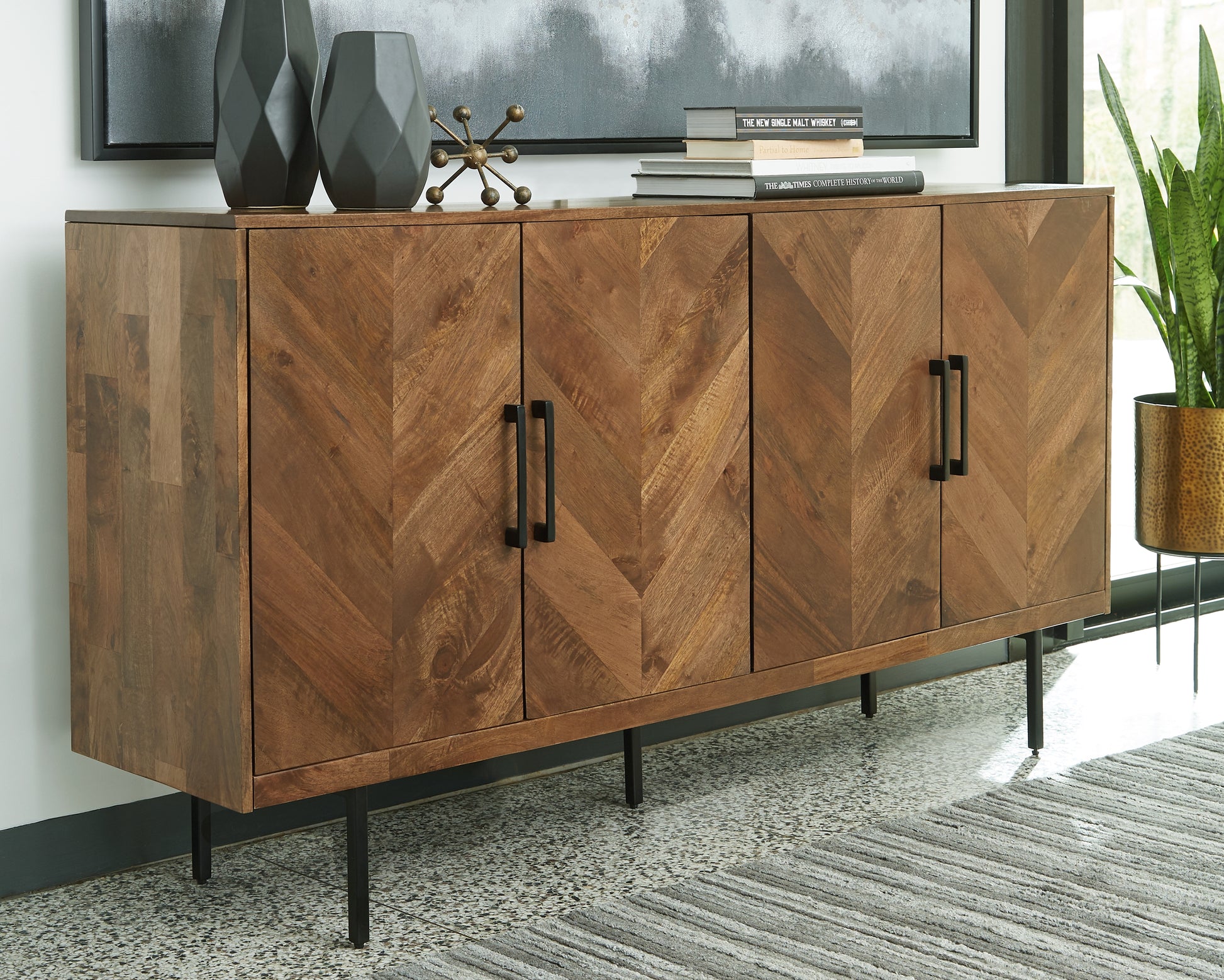 Bradenton Furniture Outlet - Ashley Furniture - Prattville Accent Cabinet - Accent Cabinet / Brown - A4000308