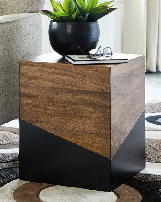 Bradenton Furniture Outlet - Ashley Furniture - Trailbend Accent Table - Accent Table / Brown/Gunmetal - A4000311