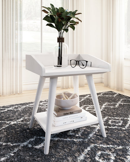Bradenton Furniture Outlet - Ashley Furniture - Blariden Accent Table - Accent Table / White - A4000367