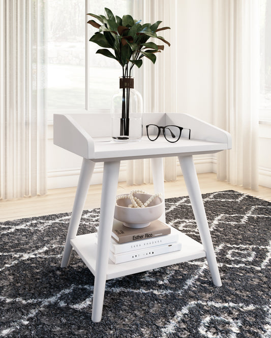 Bradenton Furniture Outlet - Ashley Furniture - Blariden Accent Table - Accent Table / White - A4000367