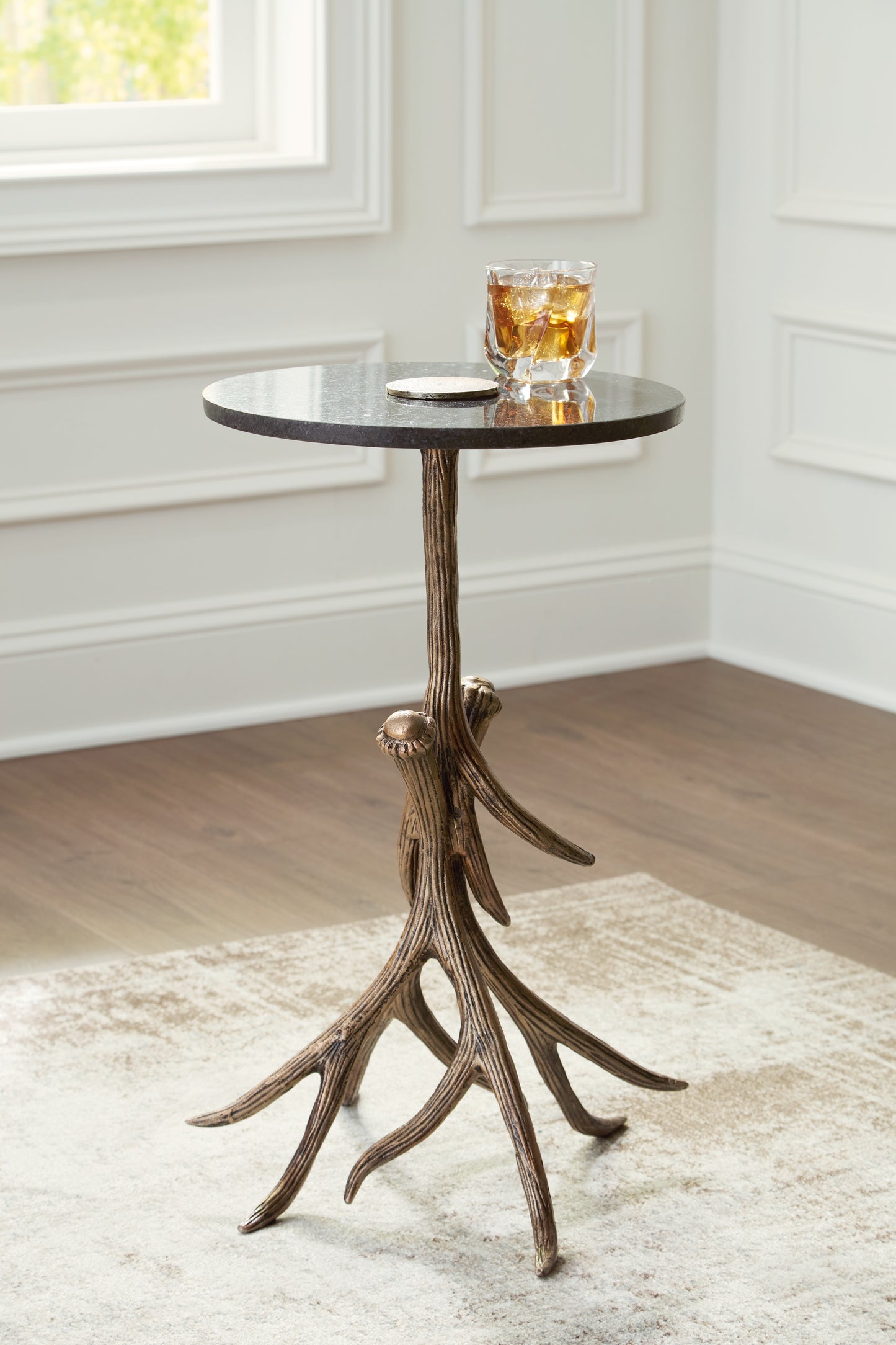 Bradenton Furniture Outlet - Ashley Furniture - Lemkins Accent Table - Accent Table / Black/Antique Gold Finish - A4000606