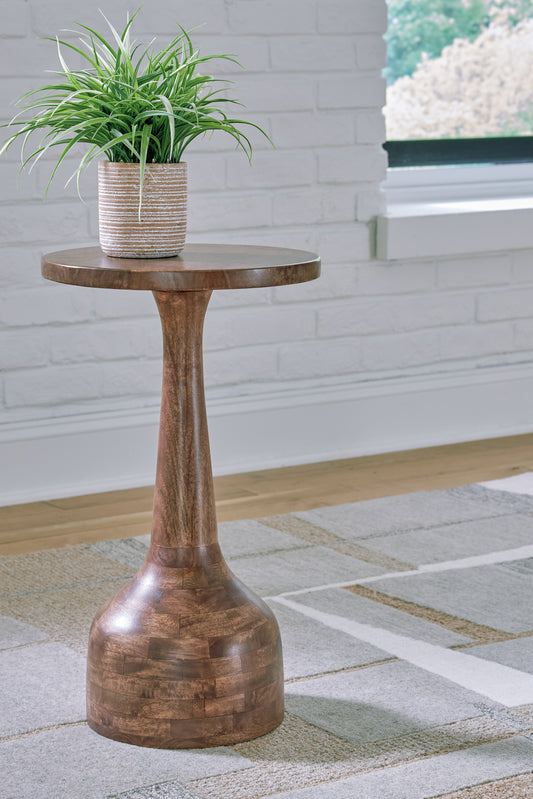Bradenton Furniture Outlet - Ashley Furniture - Joville Accent Table - Accent Table / Medium Brown - A4000627
