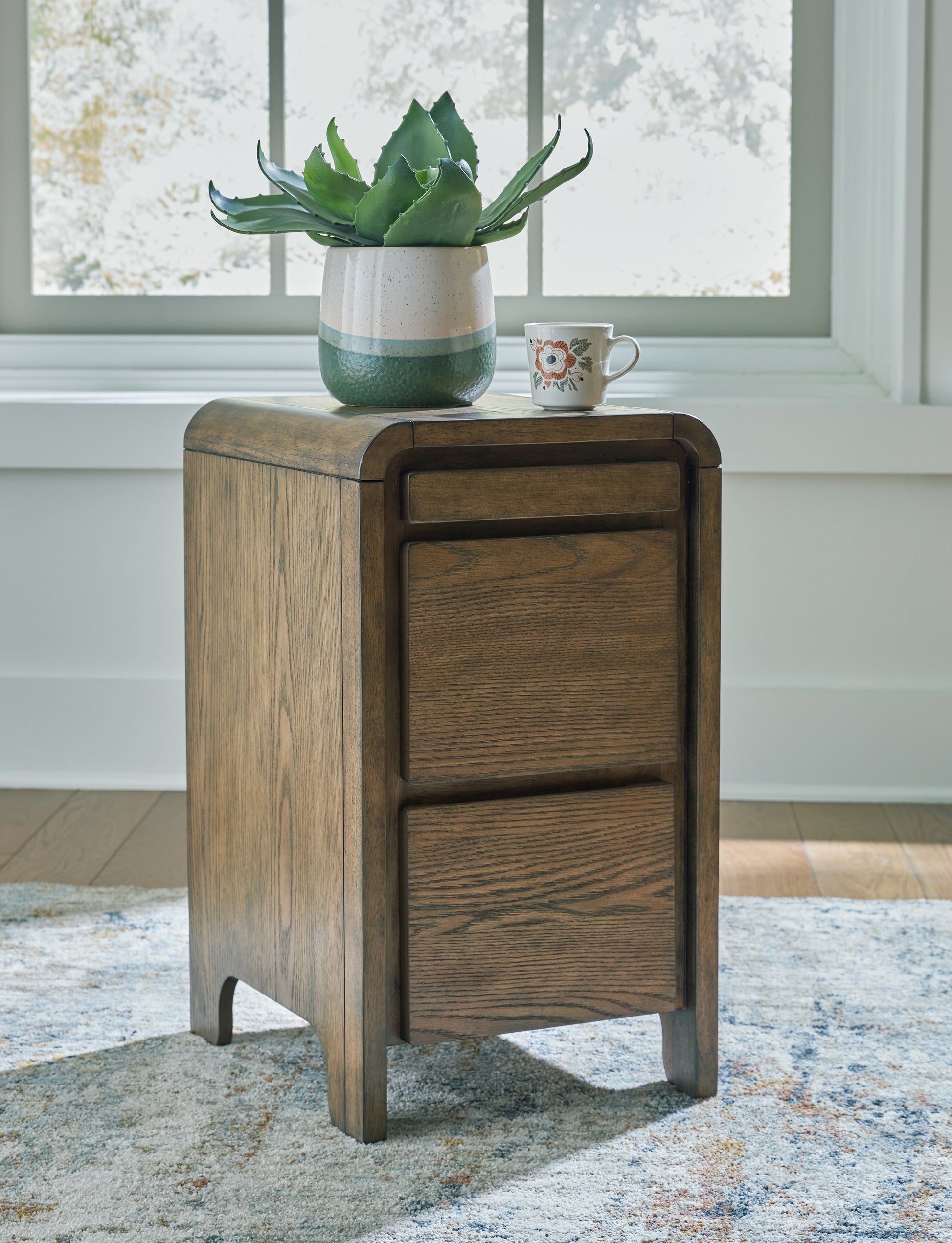 Bradenton Furniture Outlet - Ashley Furniture - Jensworth Accent Table - Accent Table / Brown - A4000636