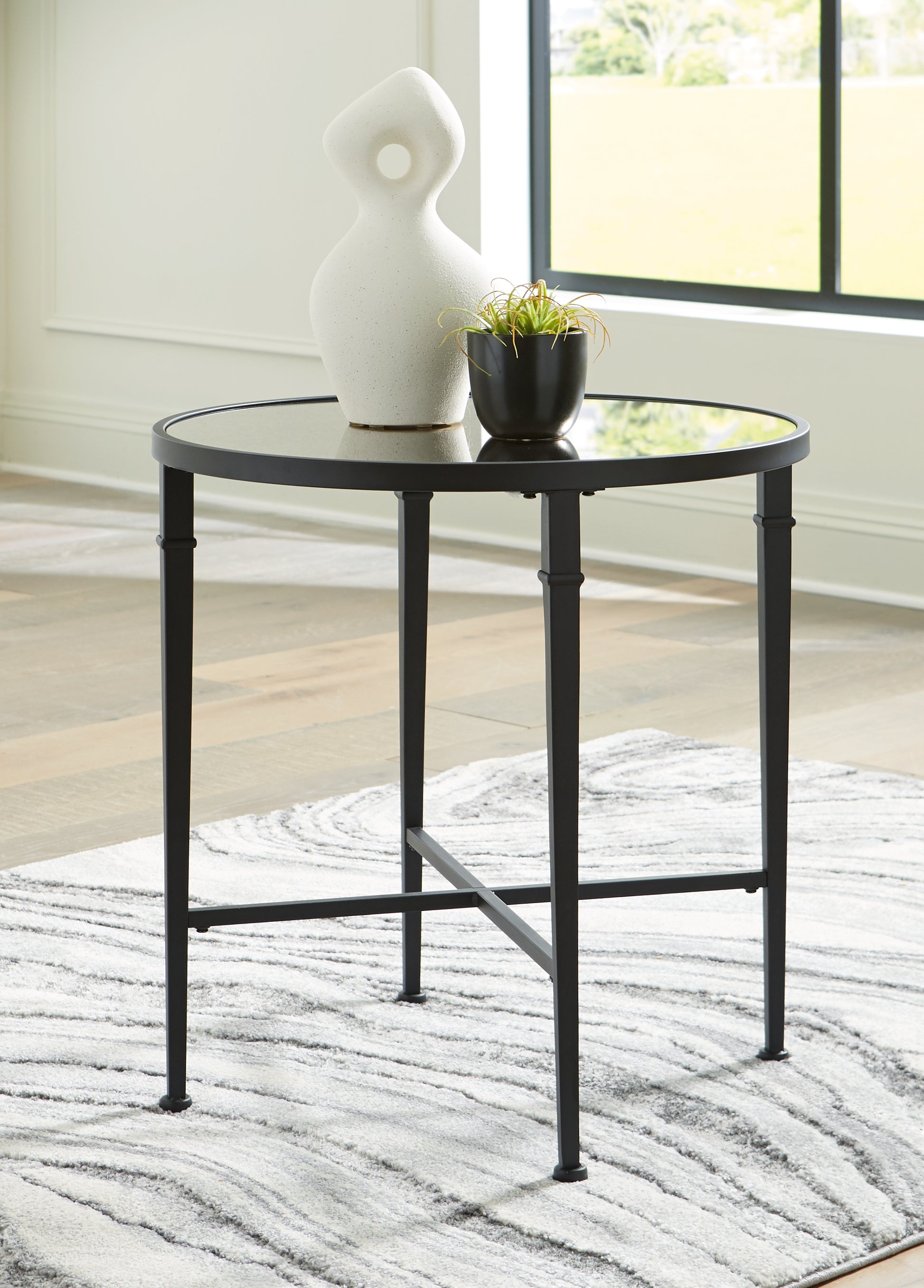 Bradenton Furniture Outlet - Ashley Furniture - Cadeburg Accent Table - Accent Table / Black - A4000639