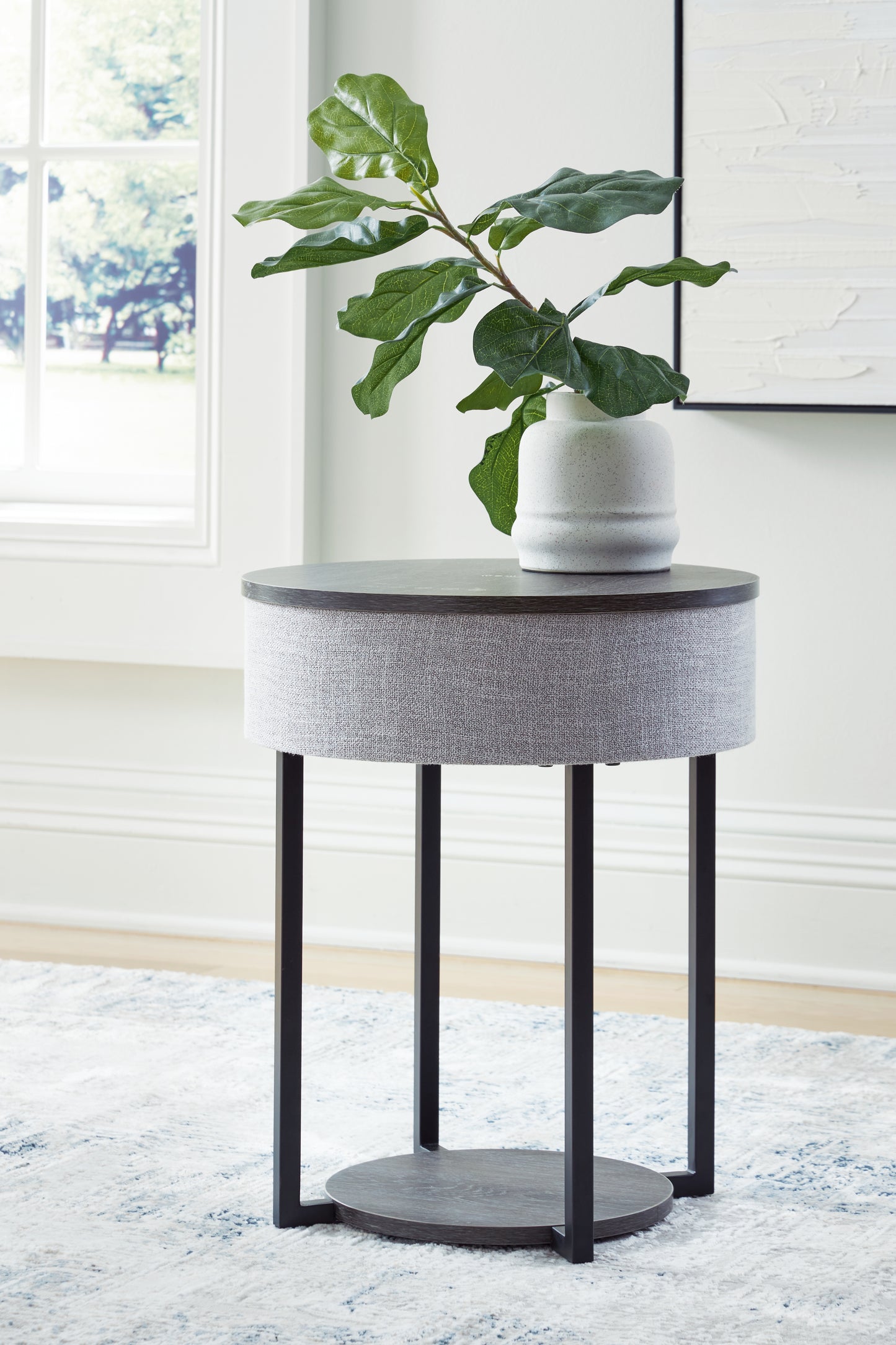Bradenton Furniture Outlet - Ashley Furniture - Sethlen Accent Table with Speaker - Accent Table with Speaker / Gray/Black - A4000641