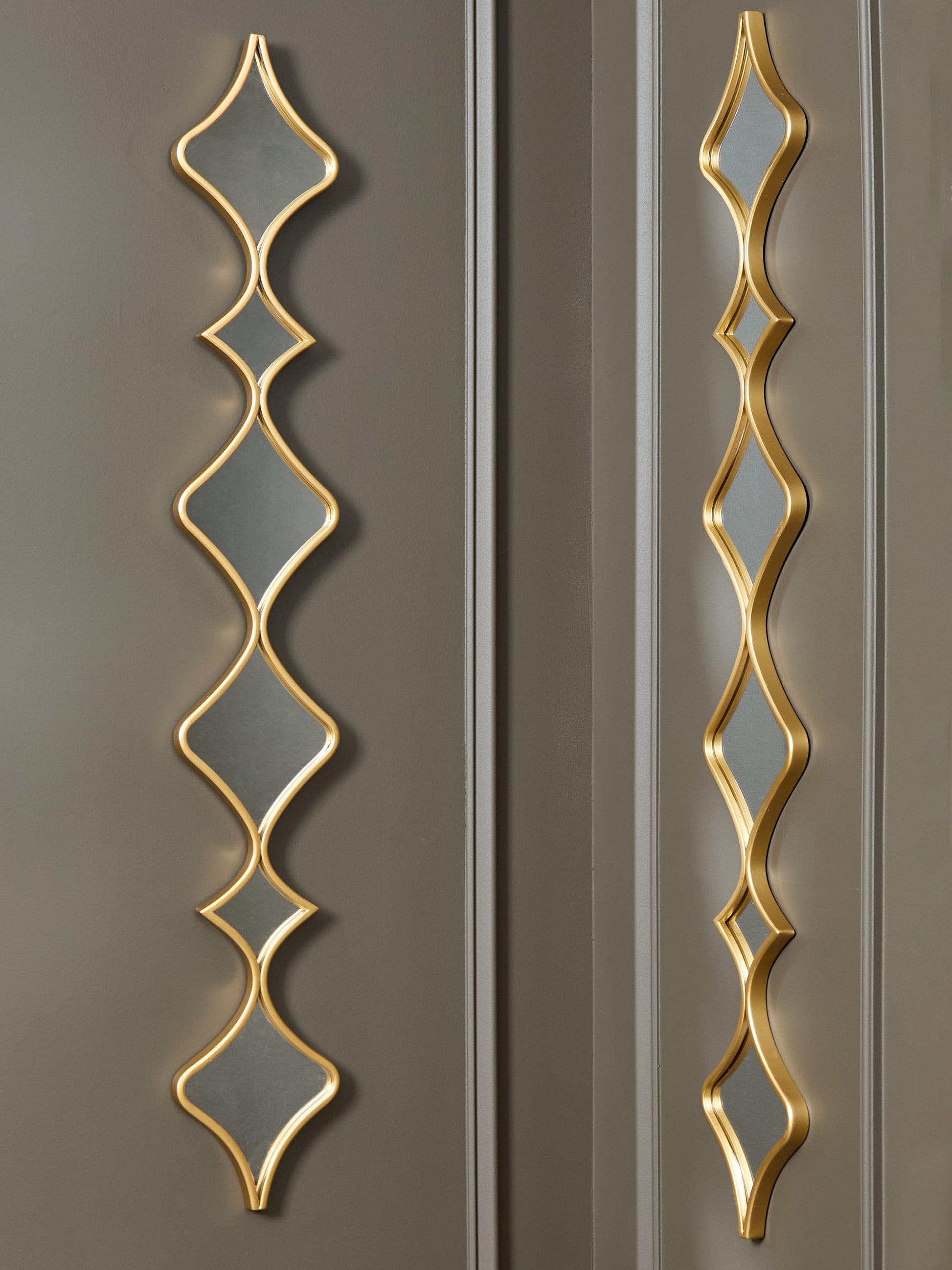 Bradenton Furniture Outlet - Ashley Furniture - Harriswood Mirror - Accent Mirror Set (Set of 2) / Gold Finish - A8010354