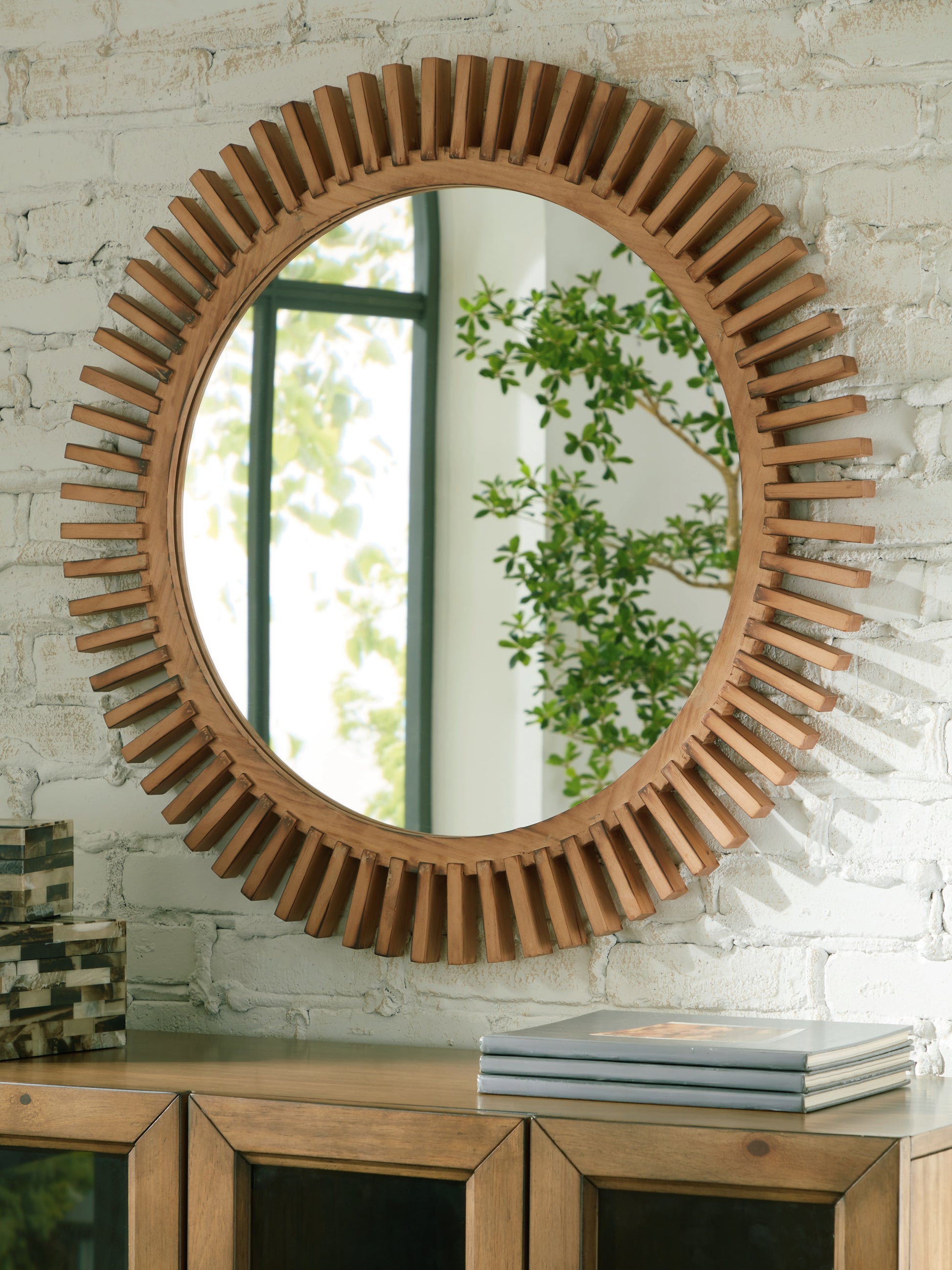 Bradenton Furniture Outlet - Ashley Furniture - Tedwell Mirror - Accent Mirror / Brown - A8010410